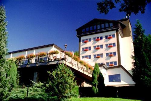 Hotel Reifenstein Kleinbartloff Bagian luar foto