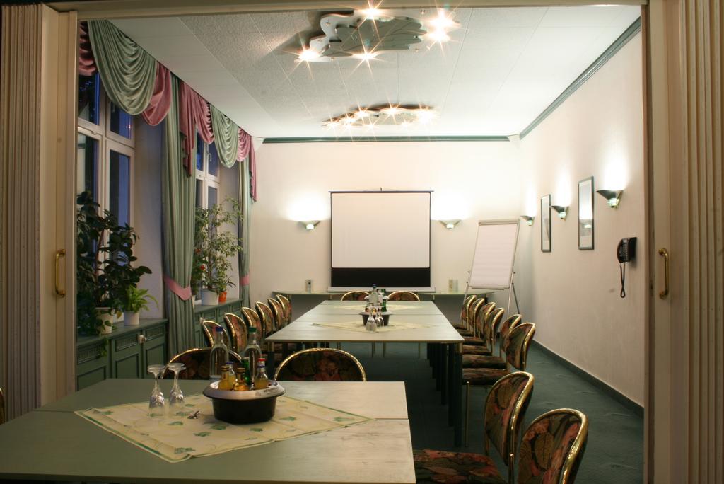 Hotel Reifenstein Kleinbartloff Bagian luar foto