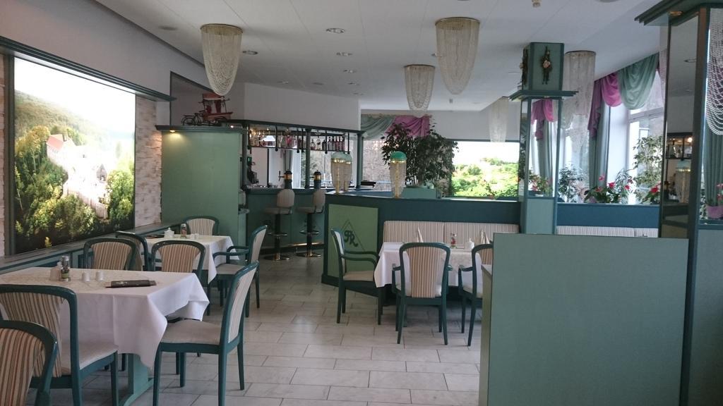 Hotel Reifenstein Kleinbartloff Bagian luar foto